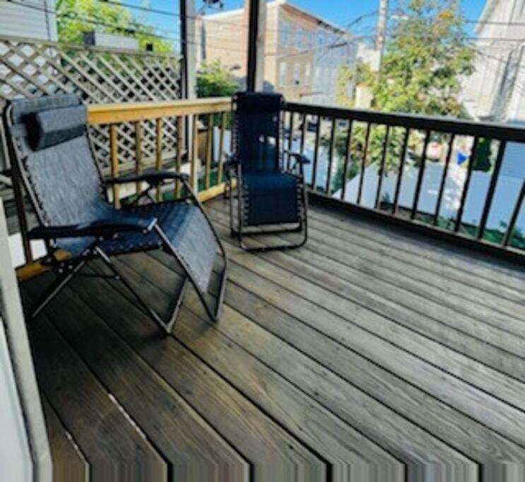 Newly Renovated -2 Bedroom Apartamento *